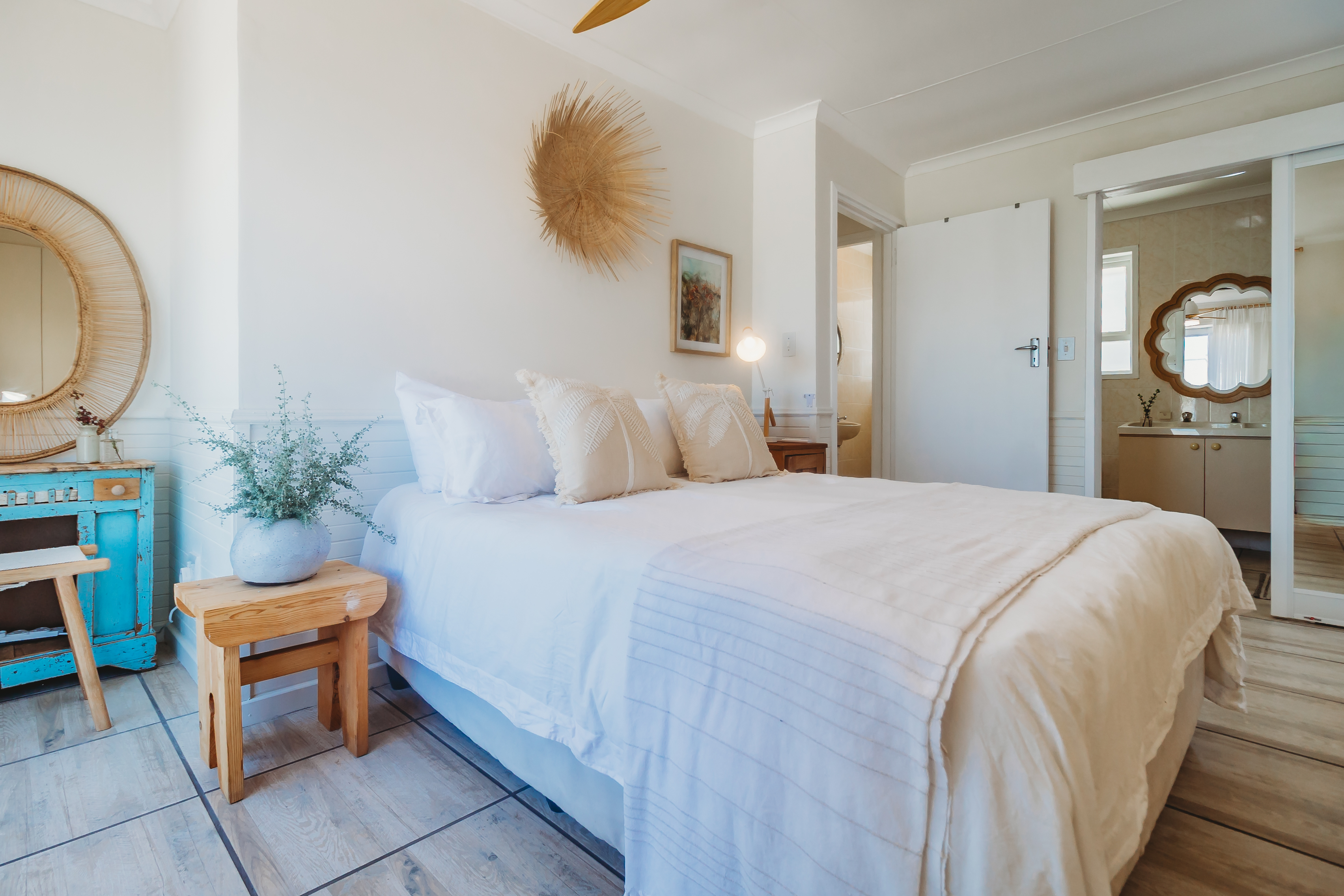Room 5 at Sun & Sea Beach House